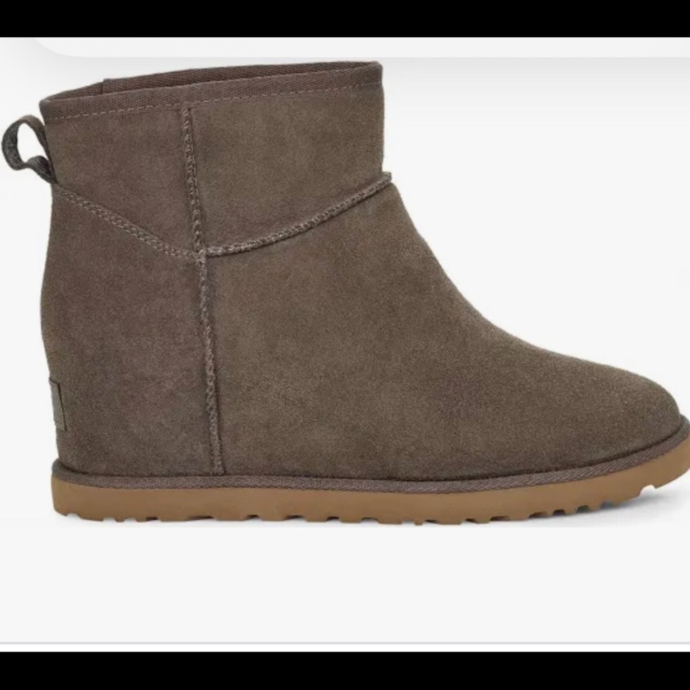 UGG wedge bootie. Gray. Size 11.